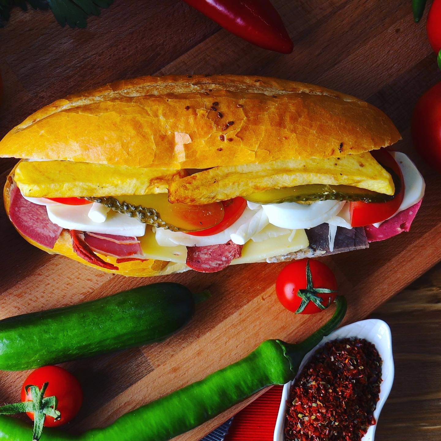 Ekmek Arası Kahvaltı